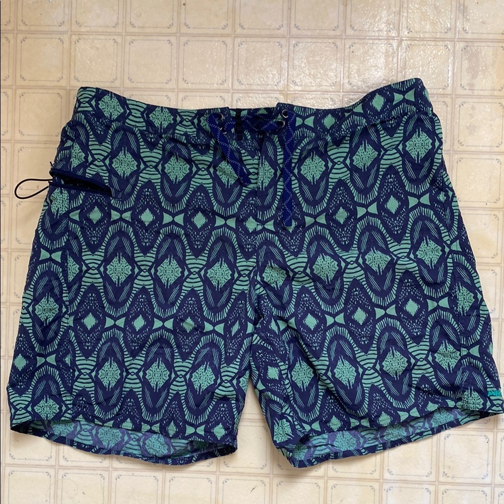 Clearance Patagonia minimalist Wavefarer 8”